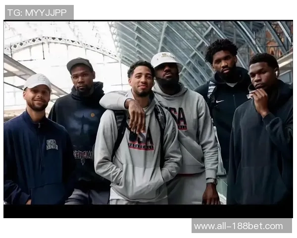 库里分享温馨家庭合照与六口之家共迎2026年幸福时刻