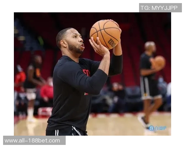 戈登表现抢眼16投7中贡献全队第二高23分并有6篮板4助攻及7罚球命中